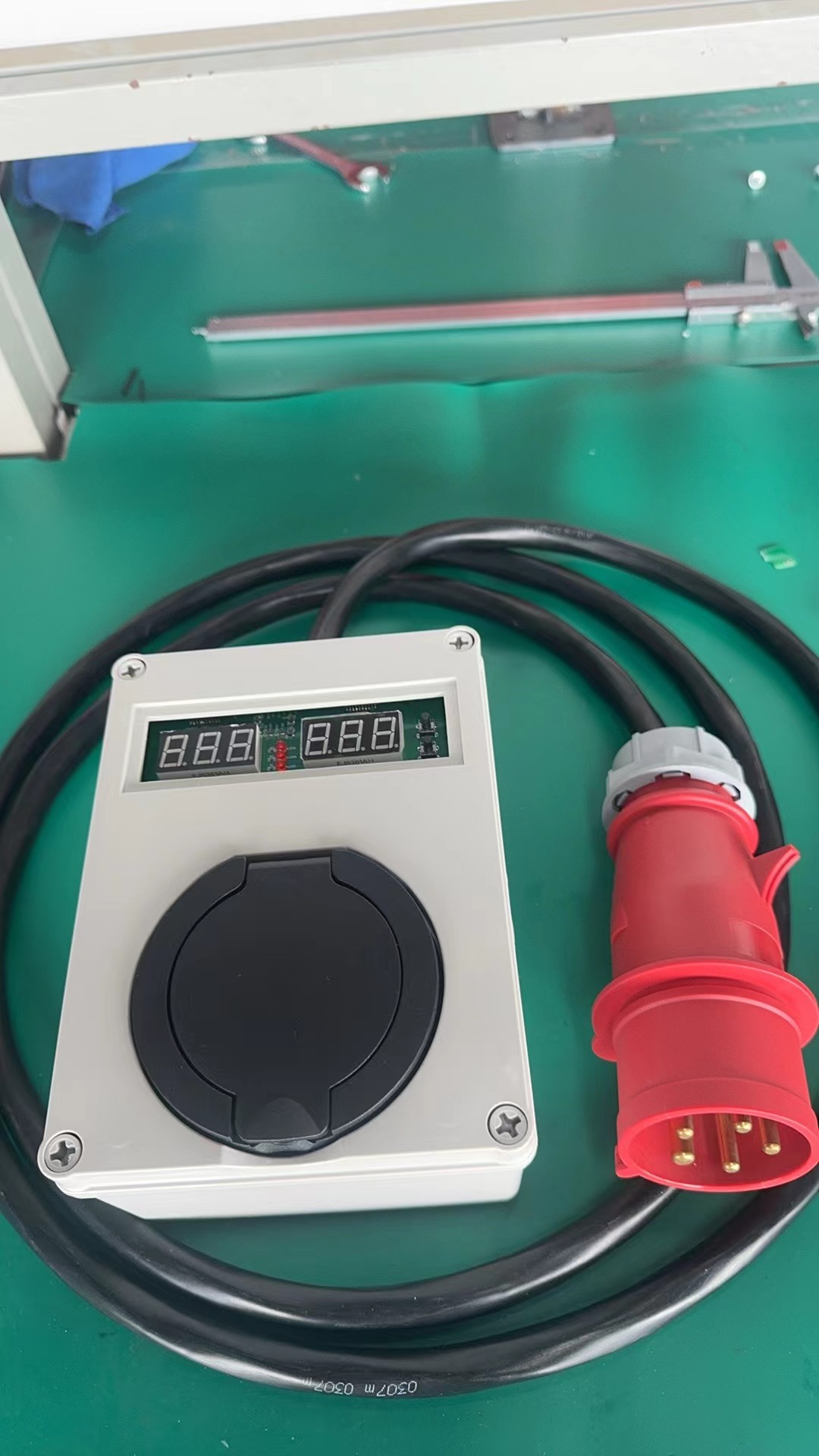 เครื่องชาร์จรถยนต์ไฟฟ้าแบบติดผ - Portable Ev Charger 32A Type 2 Cee Plug บทวิจารณ์และราคา